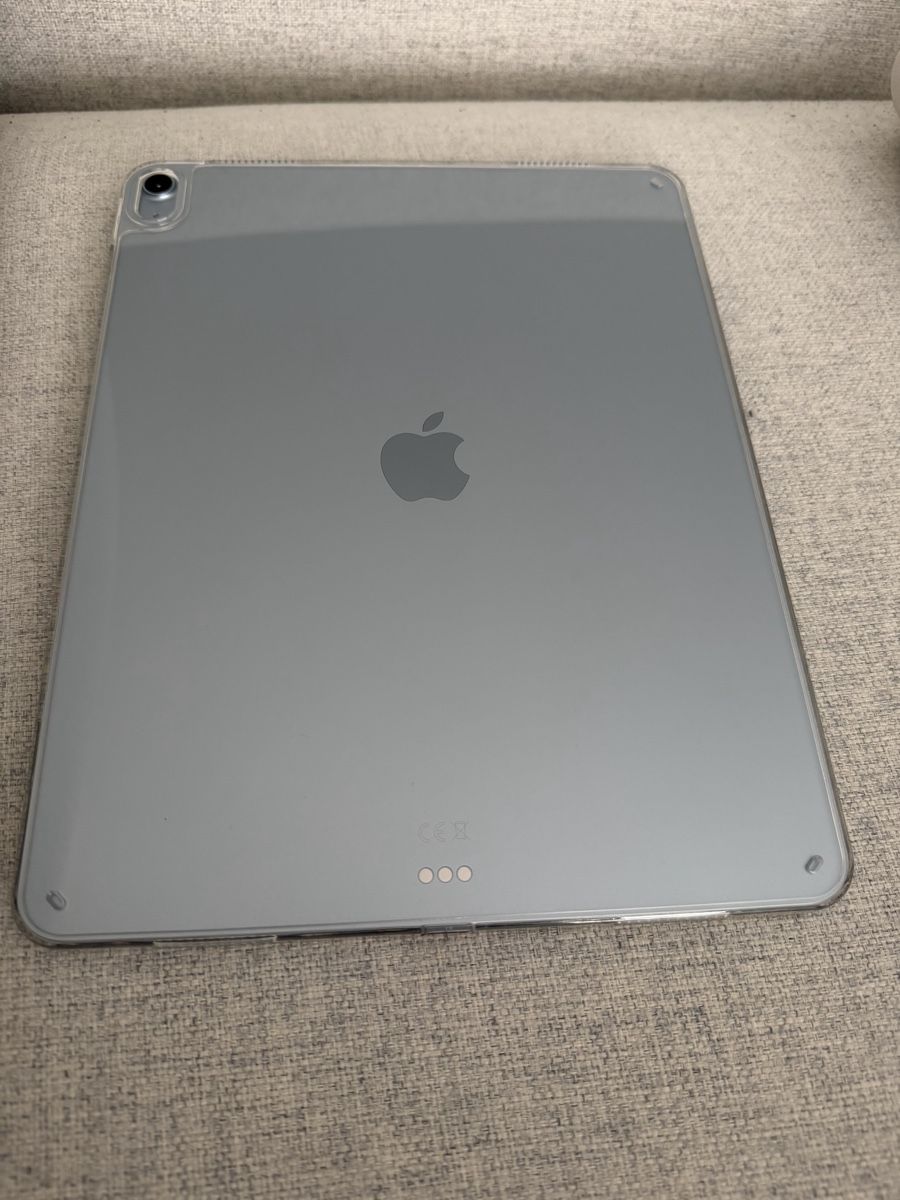 Apple Tablet PC: iPad Air M3 13  – Nuovo e nell'imballaggio originale da Härkingen venduto da cinemaster 1