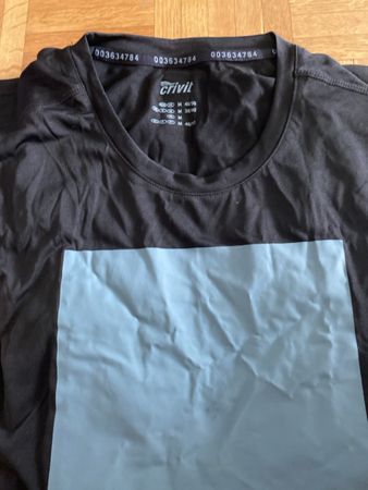 Crivit Sportshirt schwarz grau Grösse M guter Zustand