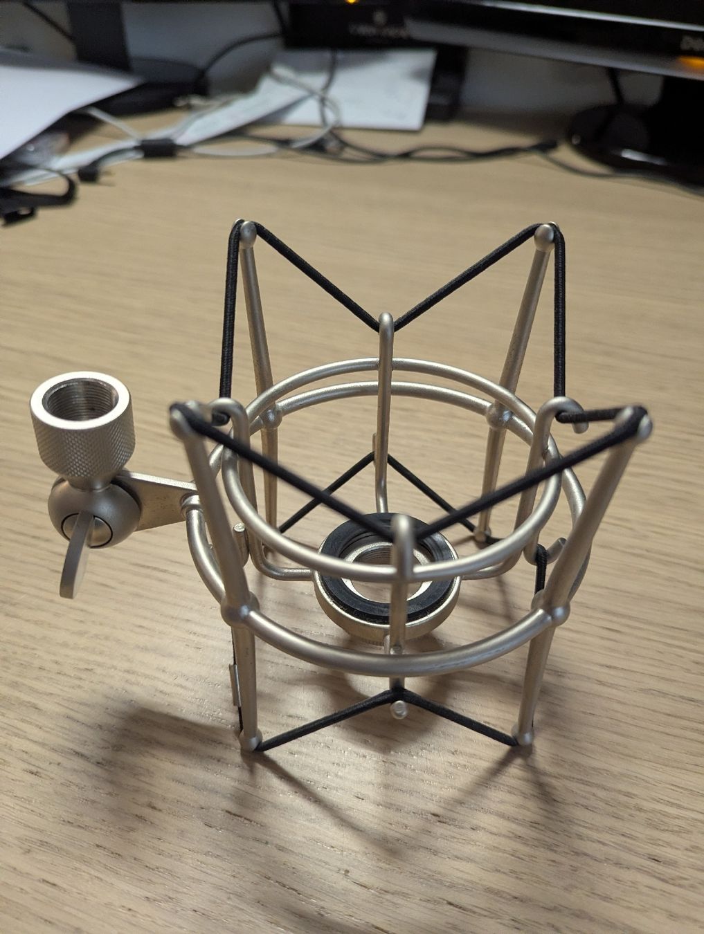 Microfoni: support microphone Blue – Nuovo (secondo la descrizione) da Chêne-Bougeries venduto da syl_jl6q 1
