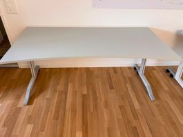1x Schreibtisch Büro Elan