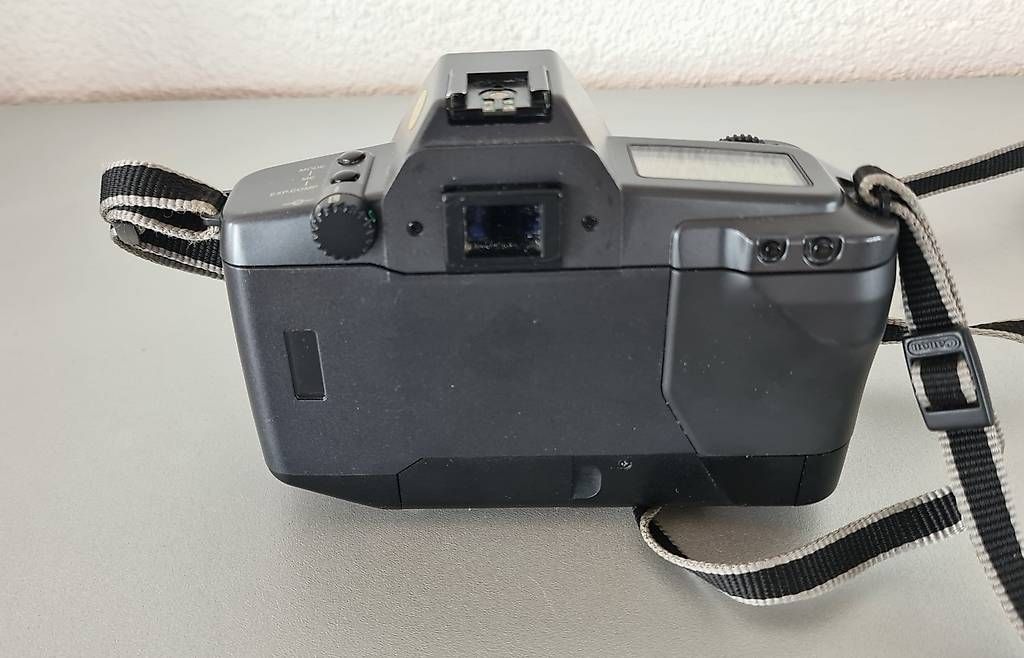 Fotocamera: Canon EOS 600 analog Gehäuse – Usato da Jona venduto da rru_ypz8 2