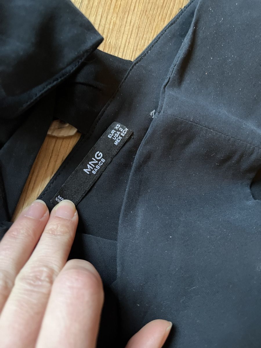 Mango Vestiti: Kleid XS Mango schwarz Viskose – Usato da Basel venduto da blumenkimd 1