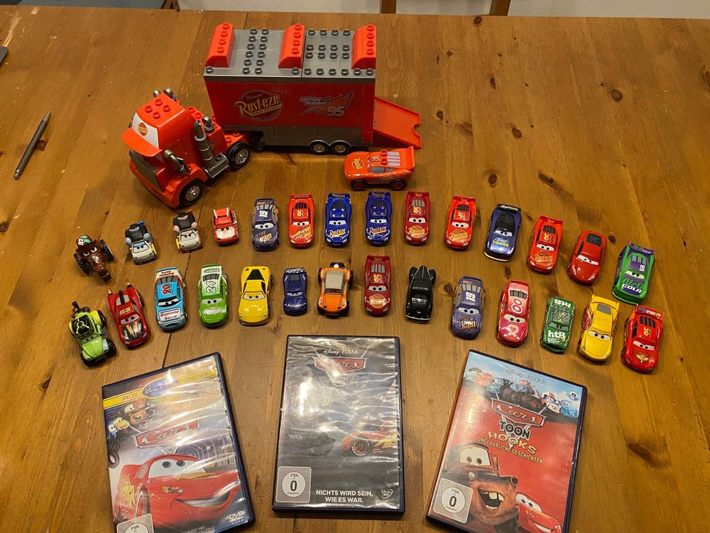 Disney Pixar Cars Auto Set 33 Teilig (Gebraucht) in Niederweningen für ...
