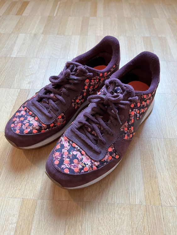 wmns internationalist damen