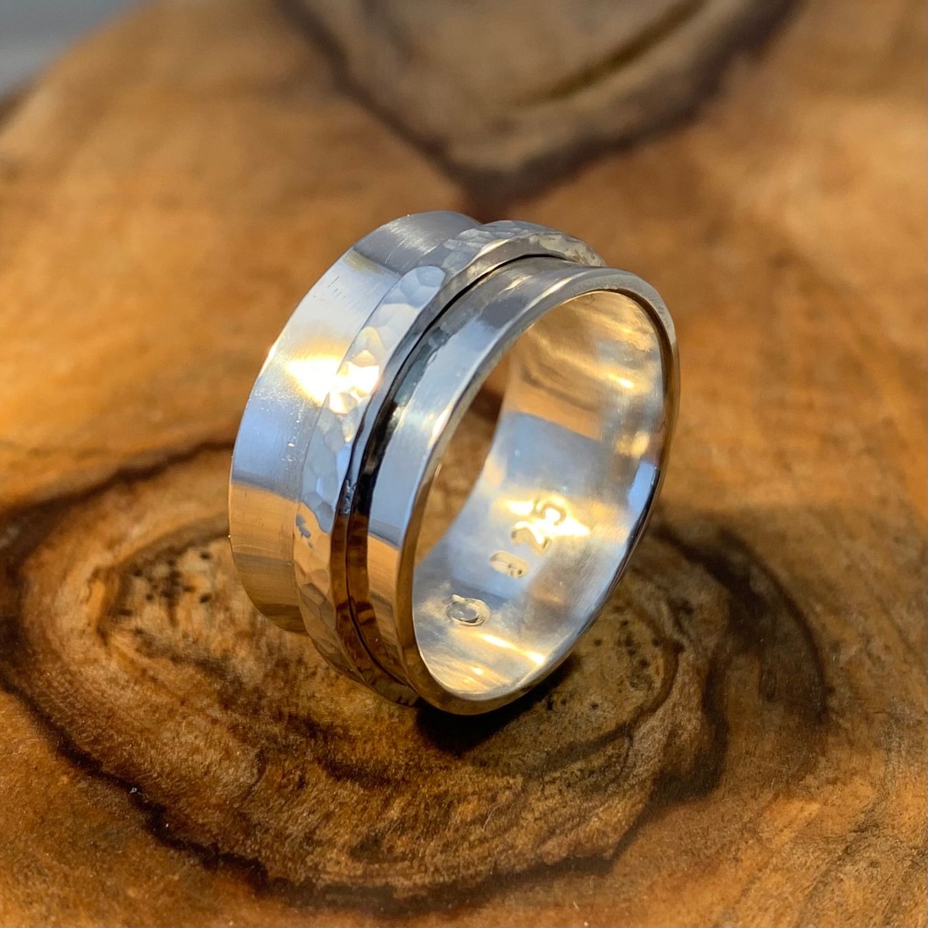 Bagues: Silberring Lose Hammerschläge Gr.64 – Neuf (Voir description) à Thun par Svonskj 2