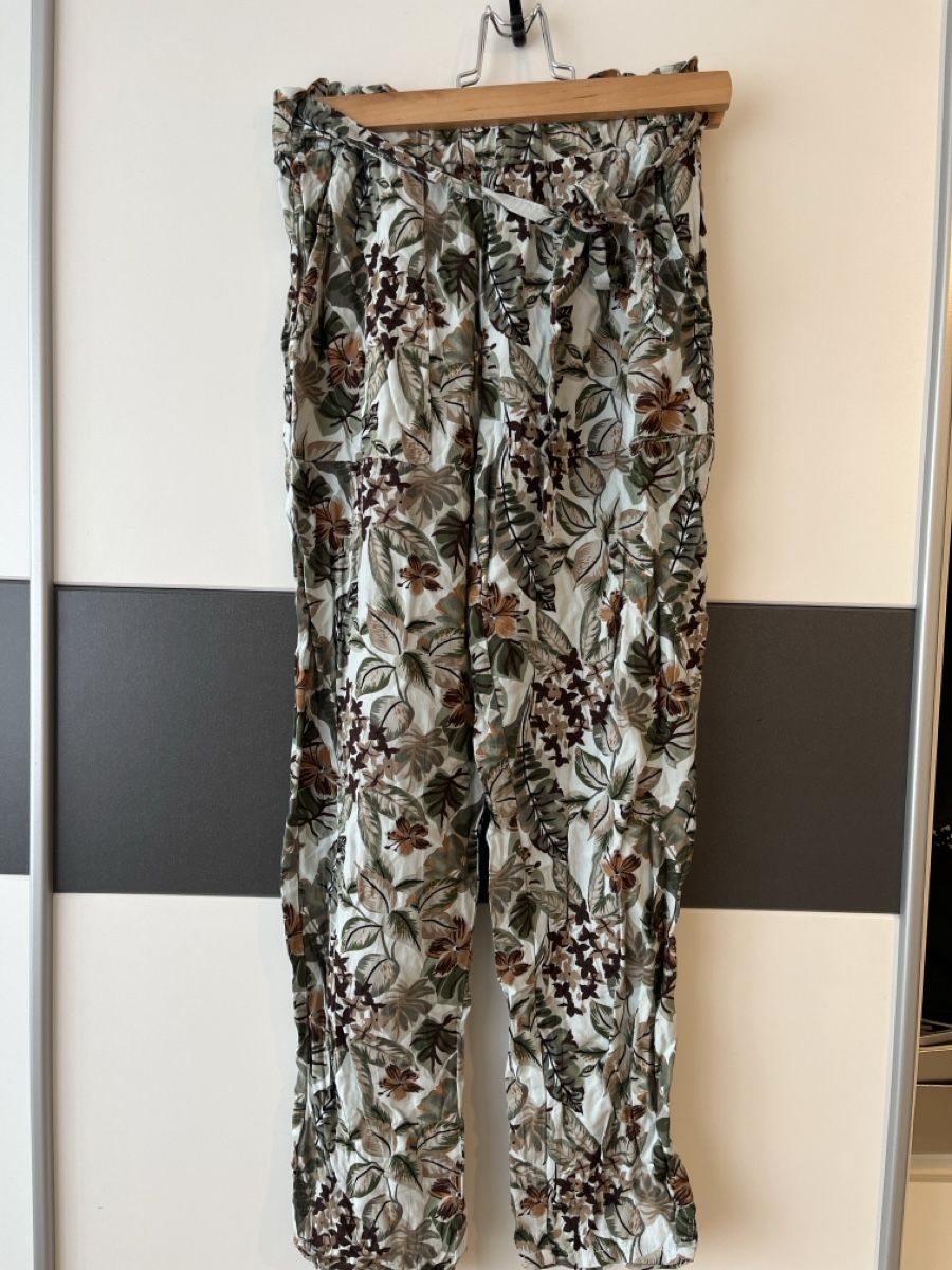 Pantaloni: Sommerhose – Usato da Holziken venduto da ale_h6sl
