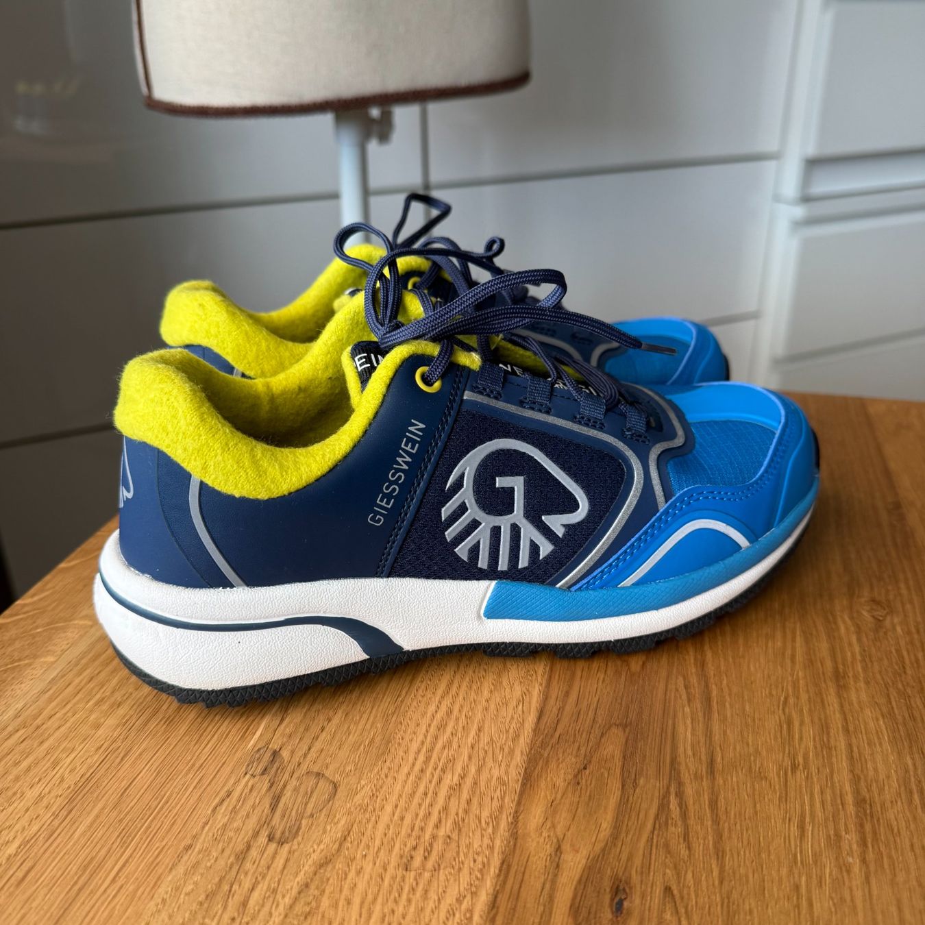 Scarpe da donna: Giesswein: Wool Cross X, Sneaker low, Blau, Gr. 37 – Usato da Riedholz venduto da han_fy6l 1