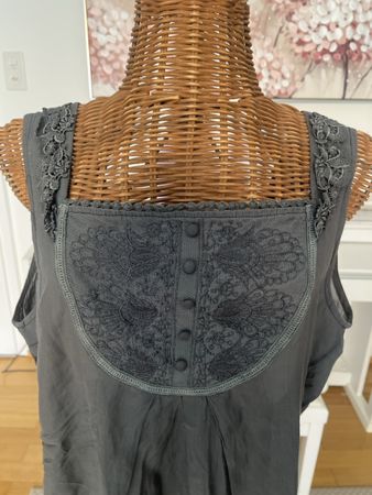 Bluse mit Stickerei grau, L/XL