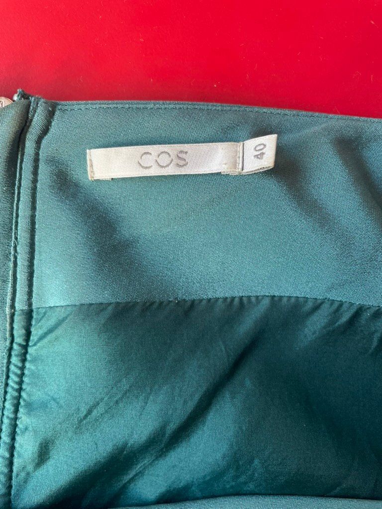 Cos Robes: Seidenkleid von COS – D'occasion à Thusis par suh_5qmg 2