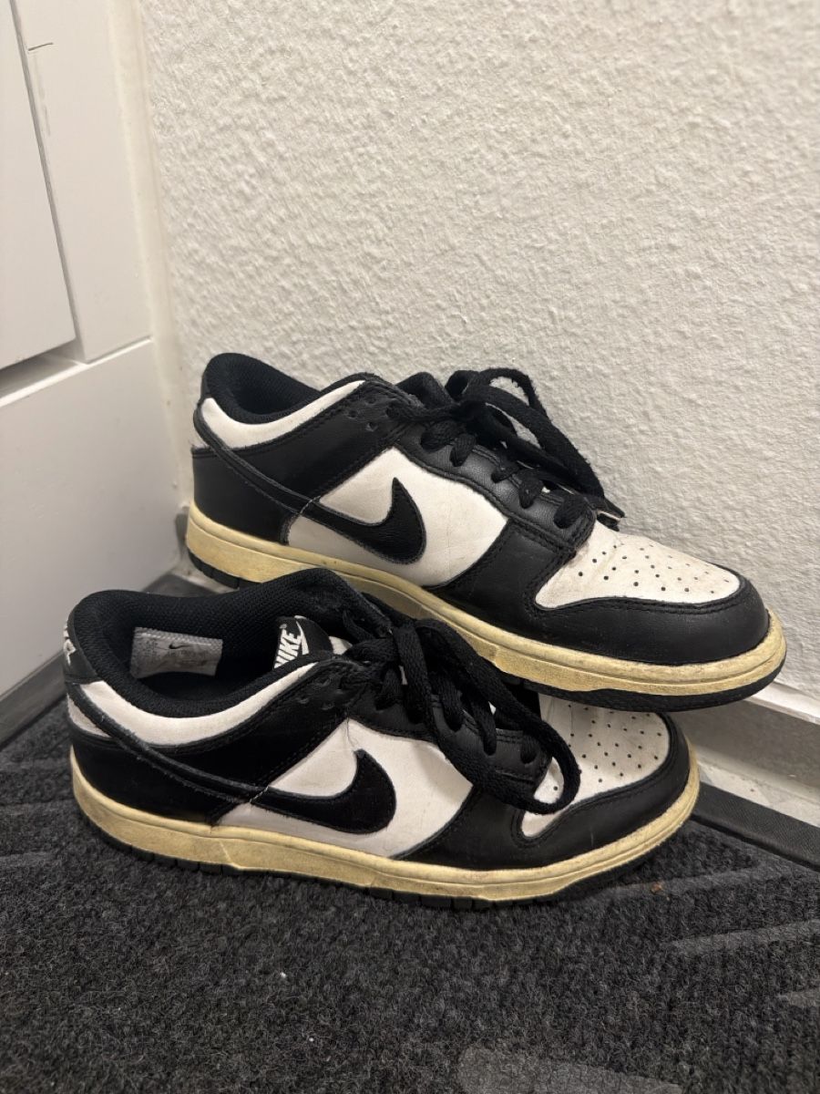Nike Damenschuhe: Nike Dunk Low – Gebraucht aus Ebikon von eli_kl5b 1