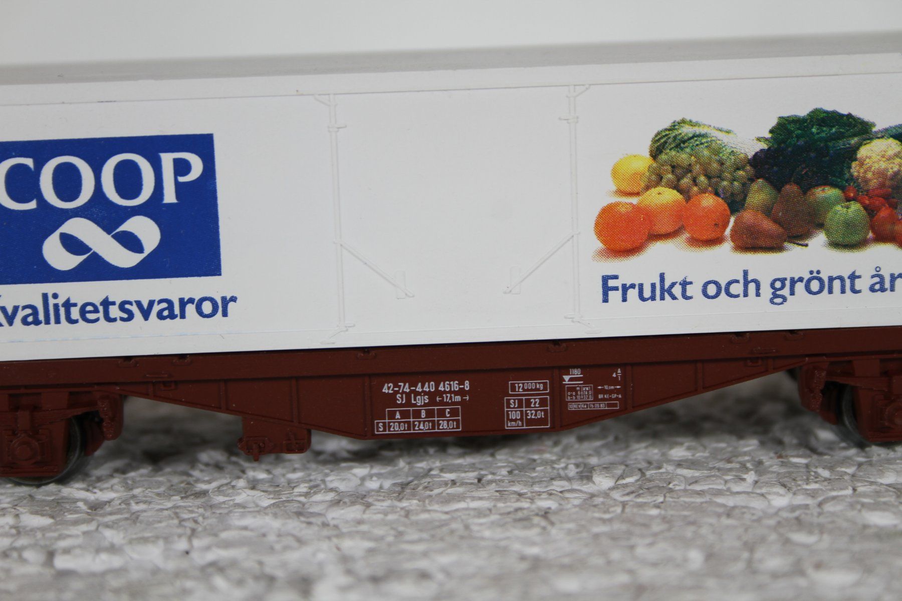 Märklin Modellini di ferrovie: Märklin 4673 SJ  COOP Güterwagen – Usato da Triesen venduto da cor_62ts 2