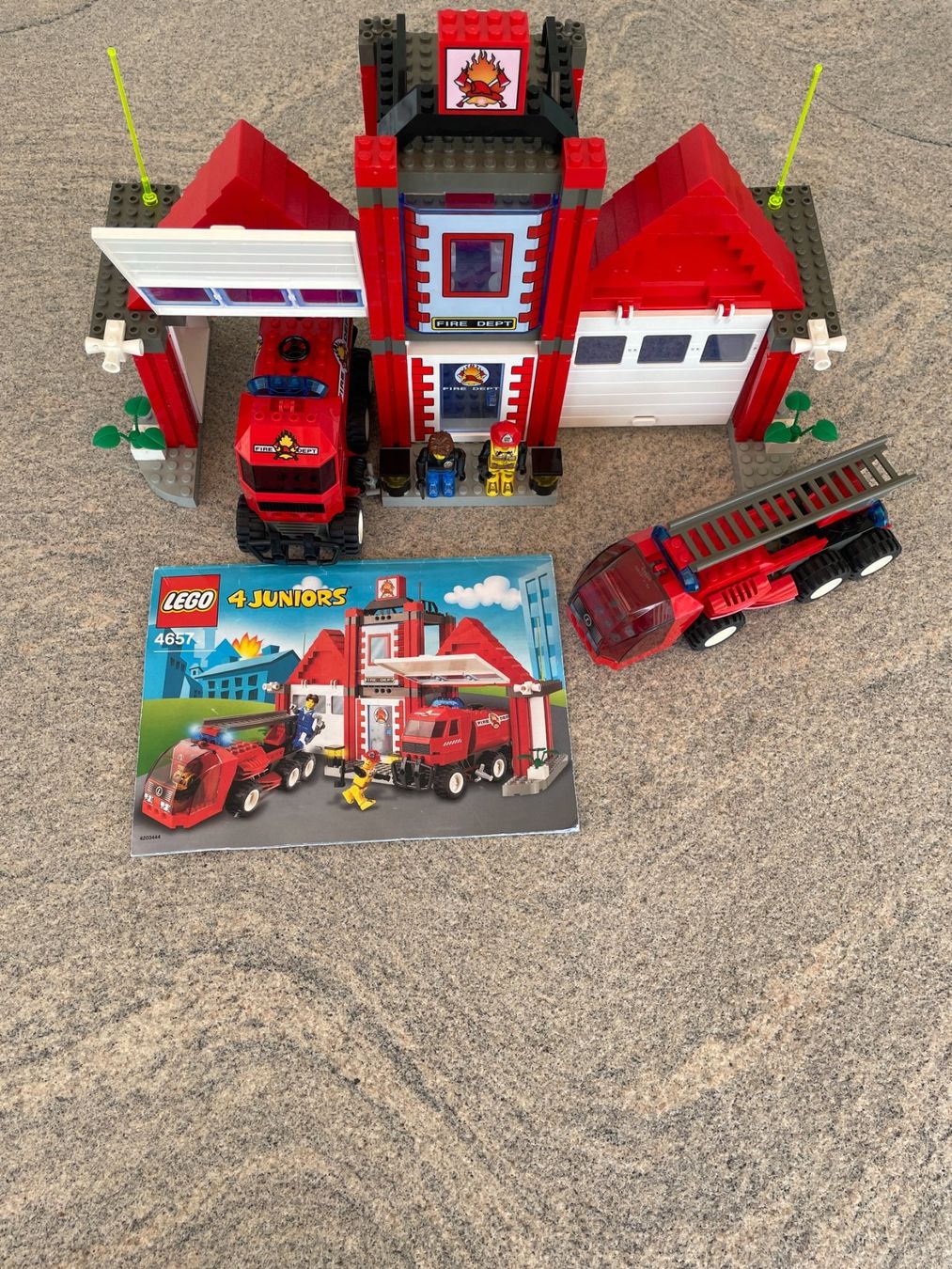 Lego Baukästen: LEGO Juniors Feuerwache 4651 mit Anleitung – Gebraucht aus Geroldswil von Jeremy11 2