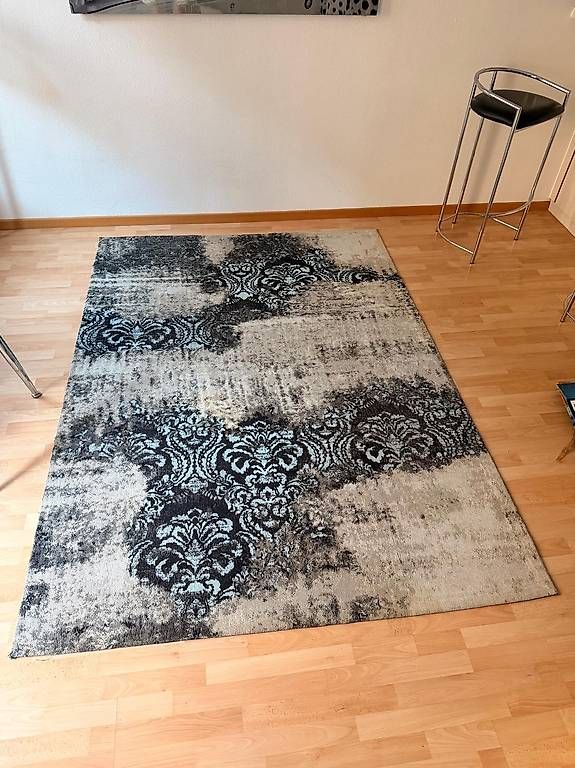 Tappeti: KARE Design Teppich 170 × 240 cm – Usato da Zürich venduto da AnastassiaP