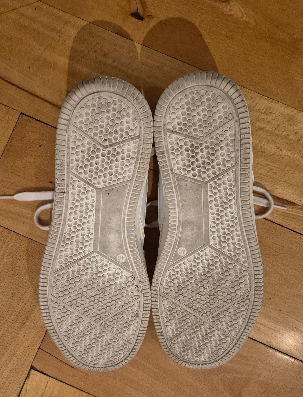 Moea Scarpe da uomo: MoEa Sneaker weiss/beige Gr. 40 – Nuovo (secondo la descrizione) da Zürich venduto da cremiska 4