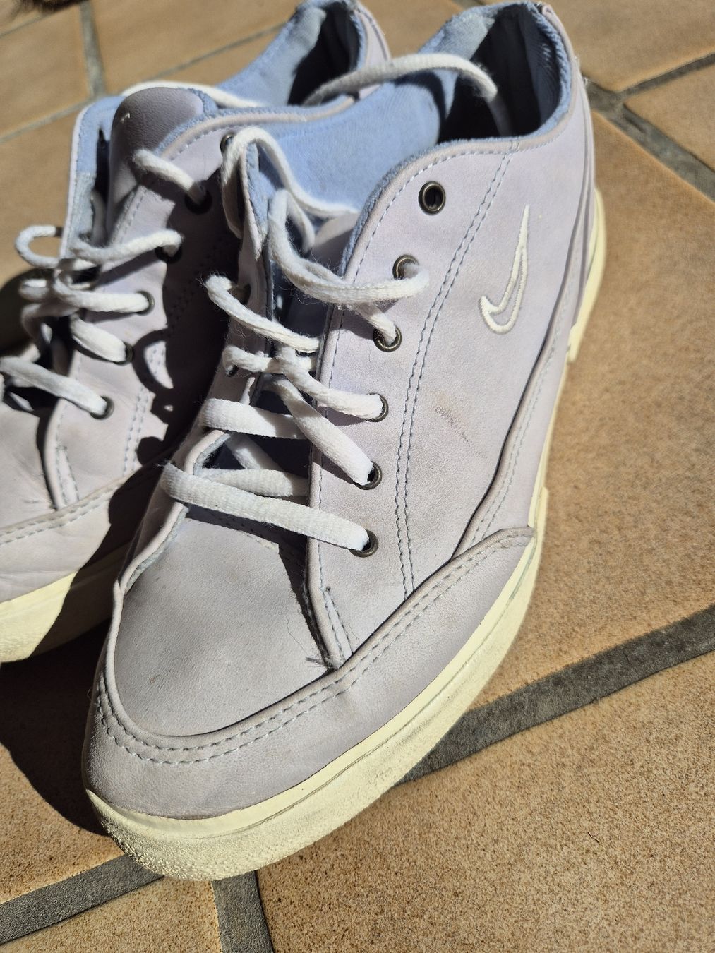 Nike Scarpe da donna: Nike Sneaker – Usato da Villigen venduto da Ctuefeli