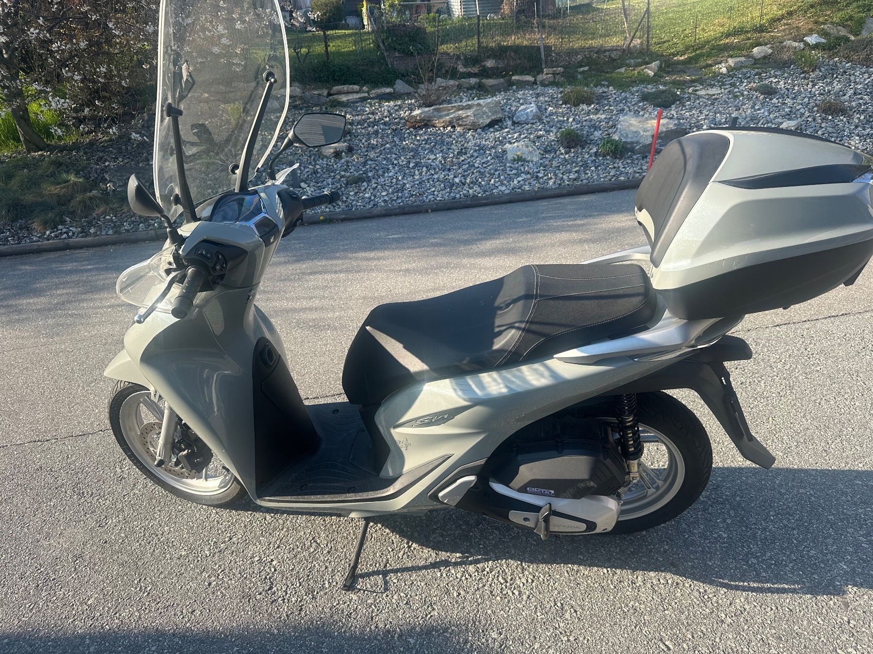Honda Scooter: Honda SH 125 cm3, Topcase – Usato da Savièse venduto da potzo75 2