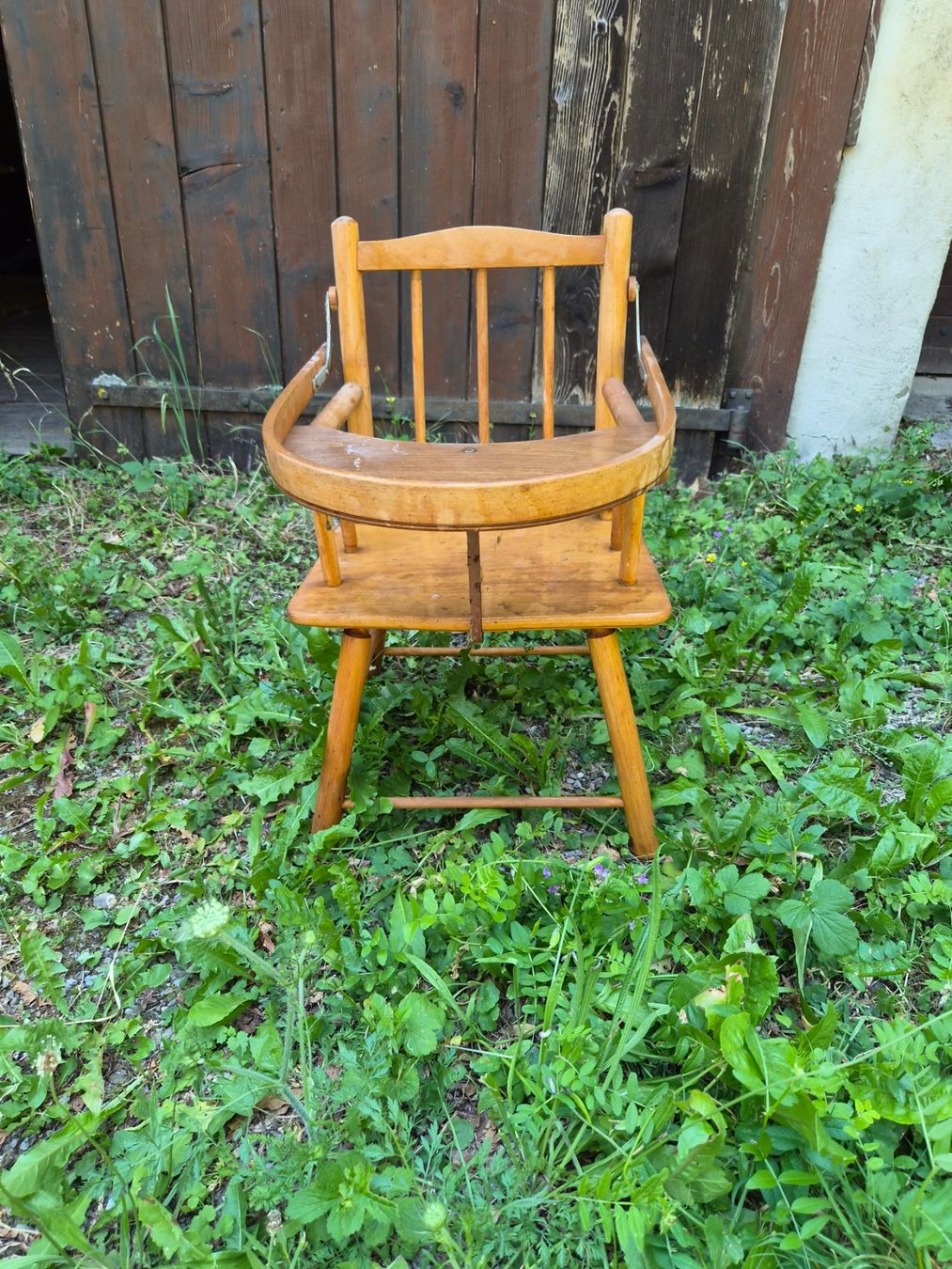 Sedie: Ancienne chaise d'enfant – Usato da Monts-de-Corsier venduto da pre_wr9v 1