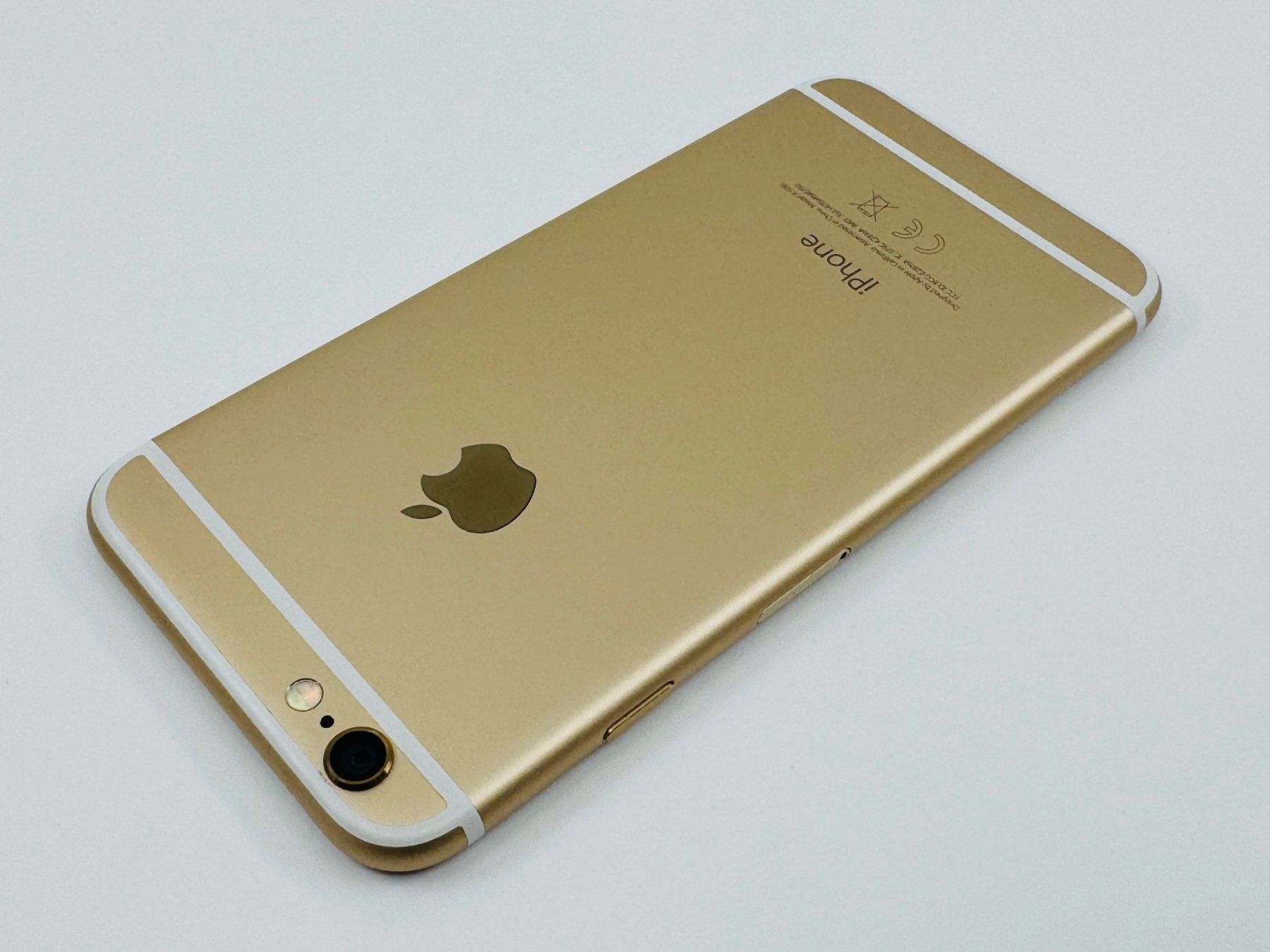 Apple Portables: Apple iPhone 6 | 64 GB | Gold | Batterie 100% – Neuf (Voir description) à Soyhières par Spartan117 4