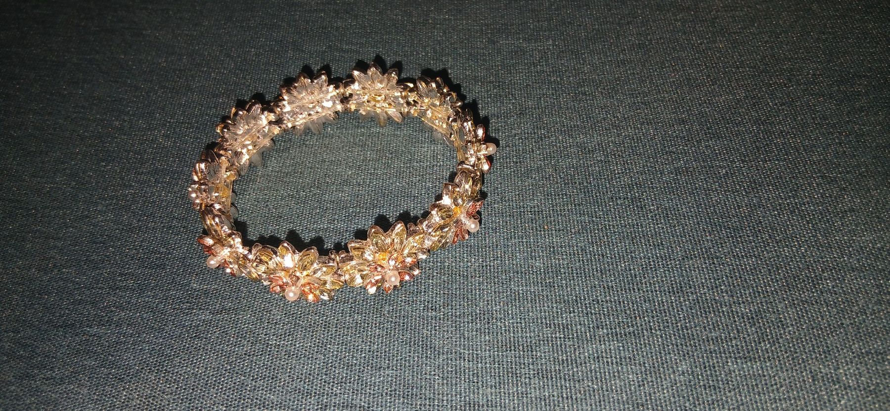 Bracciali & Braccialetti: Armband mit Edelweiss Blumen  – Nuovo (secondo la descrizione) da Bettingen venduto da z_nina11 1
