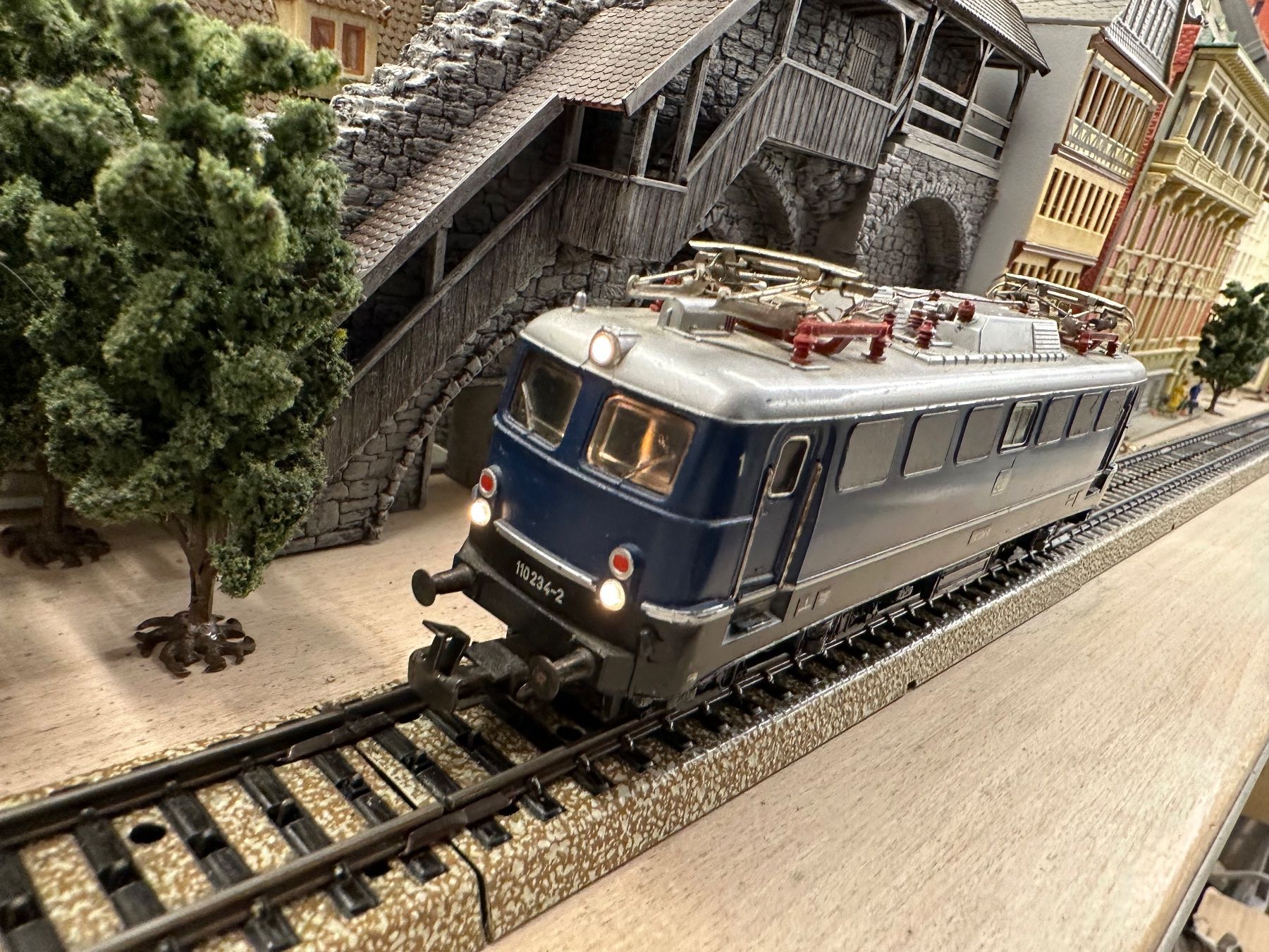 Märklin Modellini di ferrovie: Märklin 3039 DB BR 110 – Usato da Lupsingen venduto da New-Haven