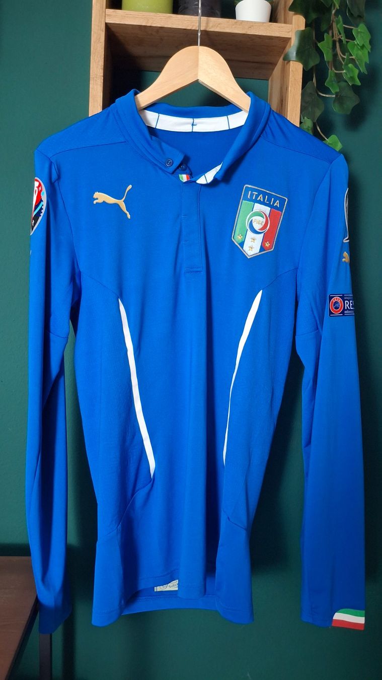 Puma Leibchen & Hosen: Italie 2014 world cup player version puma – Gebraucht aus Yverdon-les-Bains von flo_8fgr
