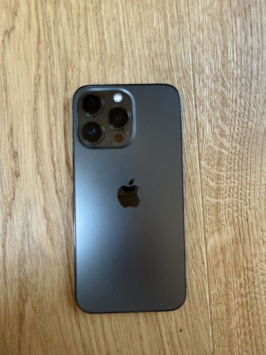 Apple Telefoni cellulari / Smartphones: iPhone 13 pro, 128 GB, graphit – Usato da Trimmis venduto da noe_65f2 3