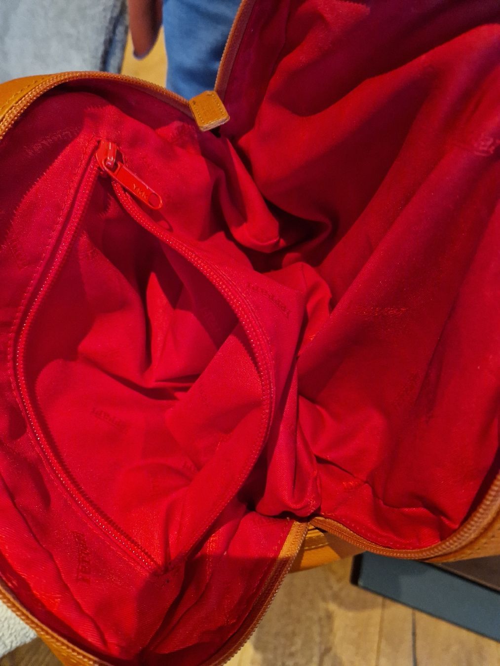Custodie per cosmetici: Kulturtasche von Ferrari – Usato da Basel venduto da AvideZa 3