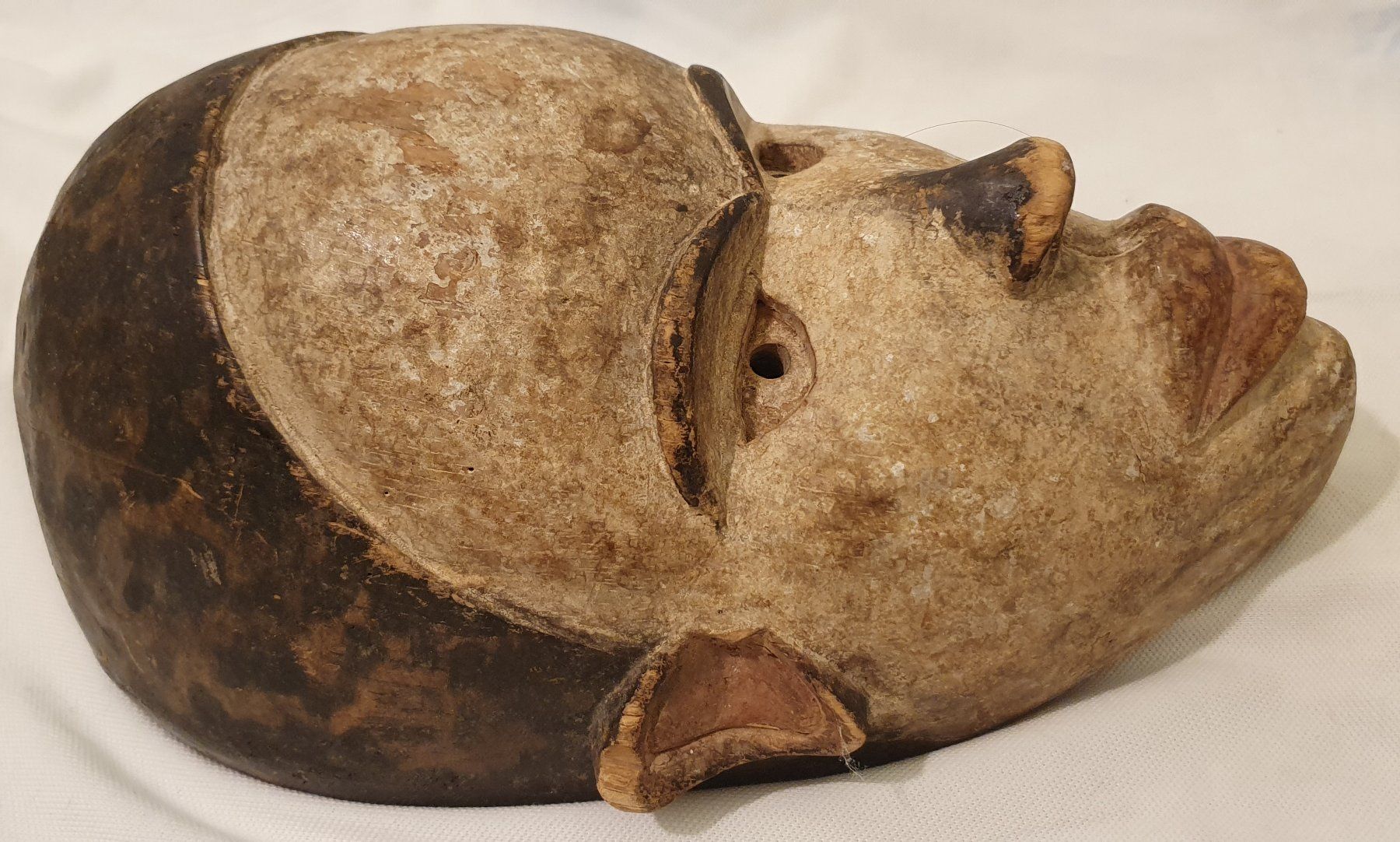 Altro in Antiquarato & Arte: Masque rituel de devin Vili Congo – Usato da Bellevue venduto da beautiful-objects 2