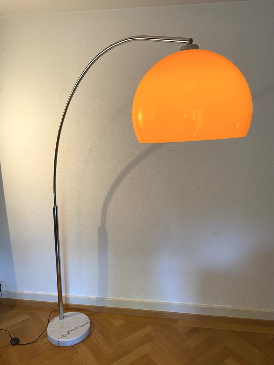 Lampen: Design Bogenlampe Stehlampe – Gebraucht aus Olten von sportwelt 1