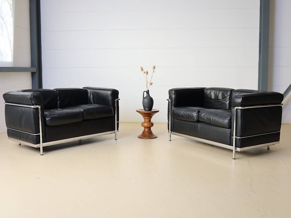 Cassina Divani: Le Corbusier Sofa LC2 von Cassina – Usato da Meinisberg venduto da atelier_TILIJA 1