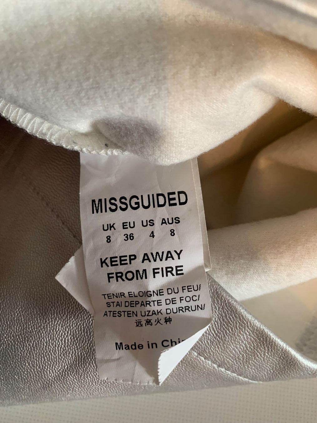 Gonne: Silberner Minirock von Missguided, Grösse 36 – Usato da Rosshäusern venduto da MiJoDoOl 3