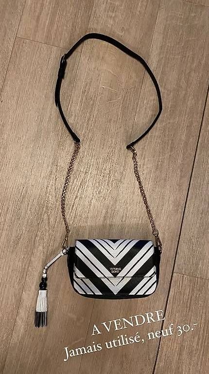Borse da donna: Sac Victoria's Secret – Usato da Vuarrens venduto da Onmy12