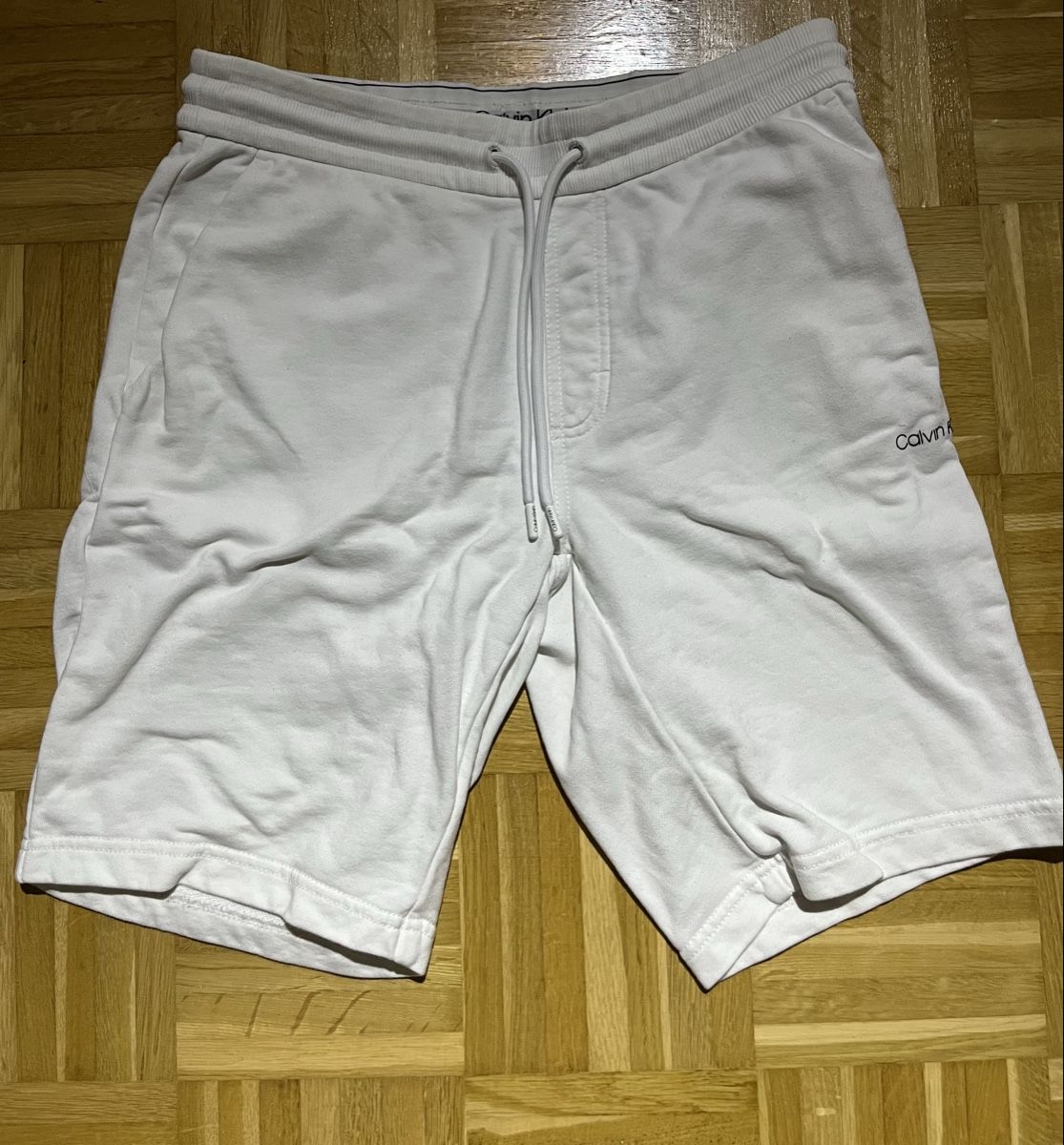 Calvin Klein Pantaloni: Calvin Klein Shorts – Usato da Ettingen venduto da sma_f5yj
