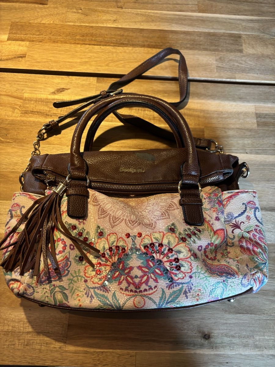 Desigual Borse da donna: Desigual Handtasche – Usato da Bubikon venduto da Kim1993