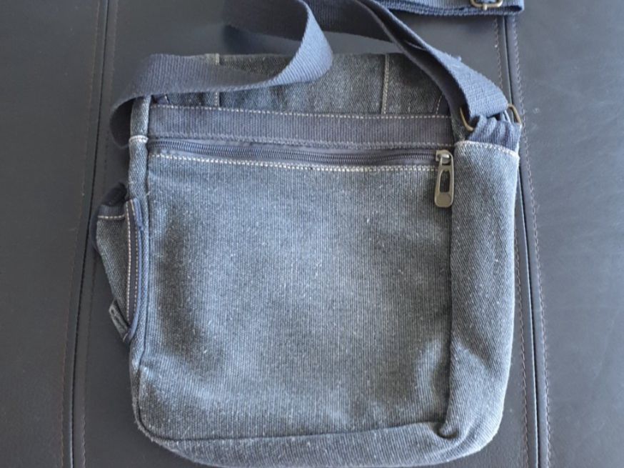 Diesel Taschen: Diesel Umhängetasche – Gebraucht aus Chur von Vintage-Hunter 2