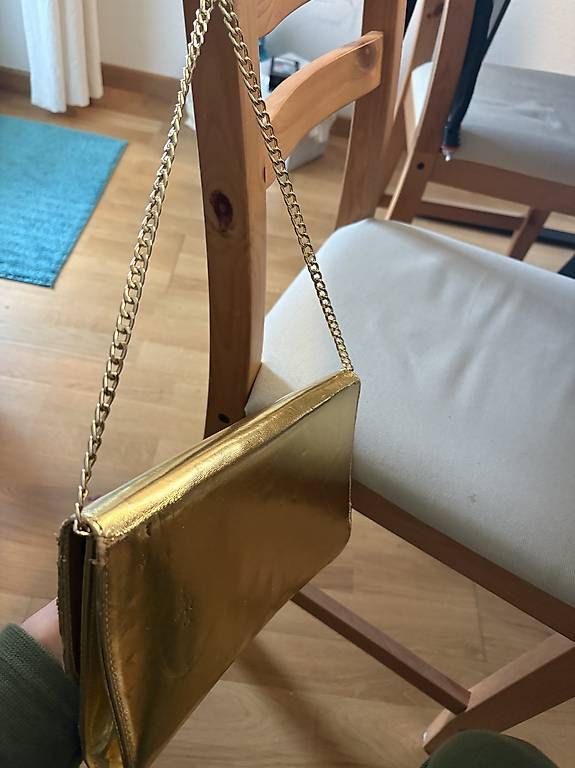 Borse da donna: Kleine Tasche – Usato da Glattbrugg venduto da BALZA. 2
