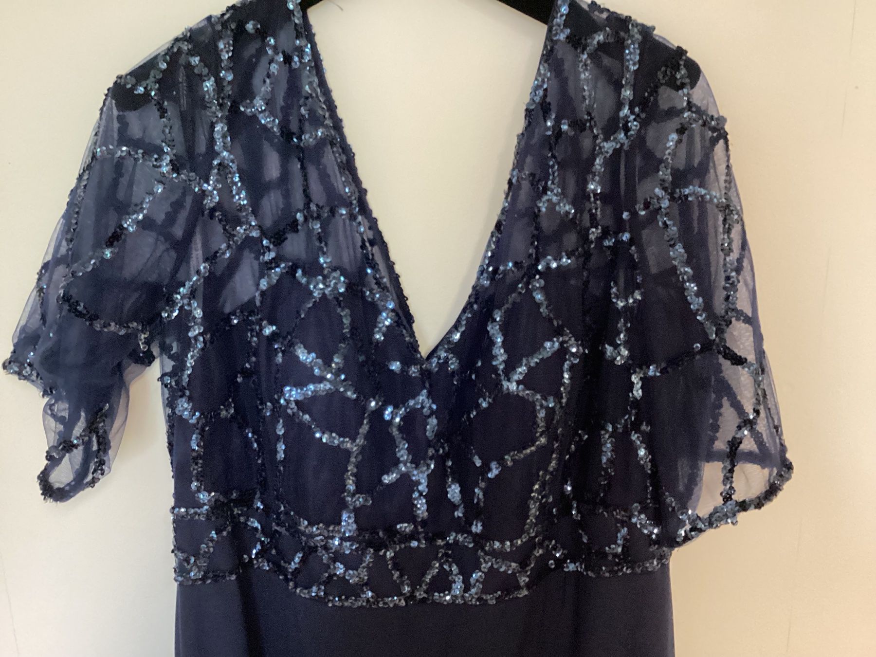 Vestiti: Abendkleid dunkelblau Gr. 44 – Usato da Schönenberg ZH venduto da zeit8geist 2