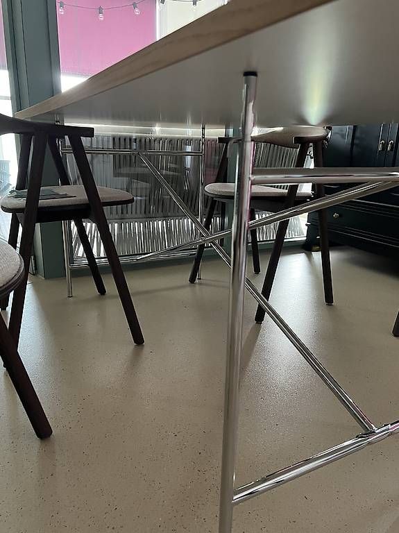Richard Lampert Tische: Tisch Eiermann + Tischplatte Linoleum – Gebraucht aus Zürich von chr_b6p6 4