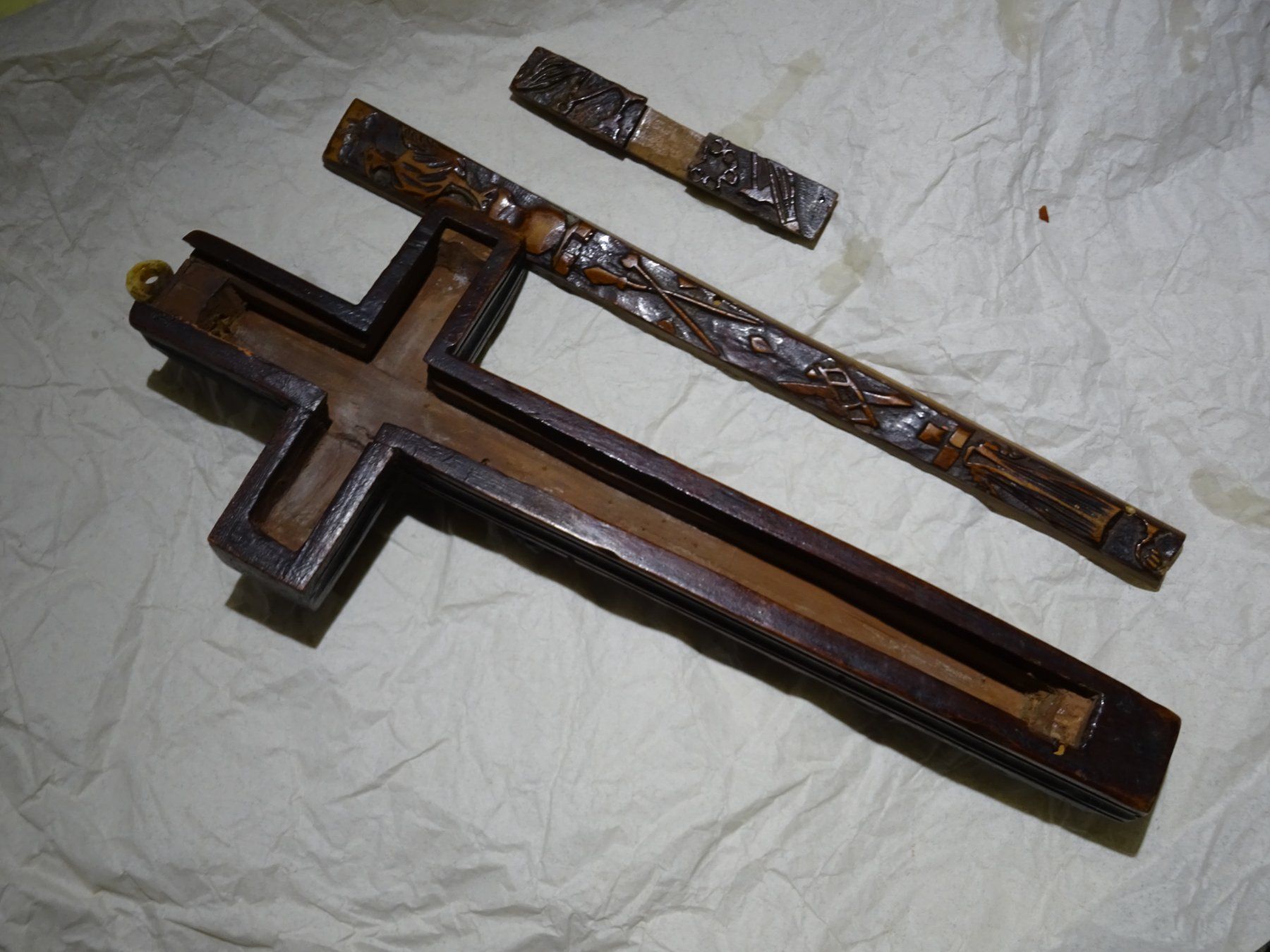 Skulpturen & Statuen: Antikes Reliquie Kreuz – Gebraucht aus Esslingen von eintagammeer 4