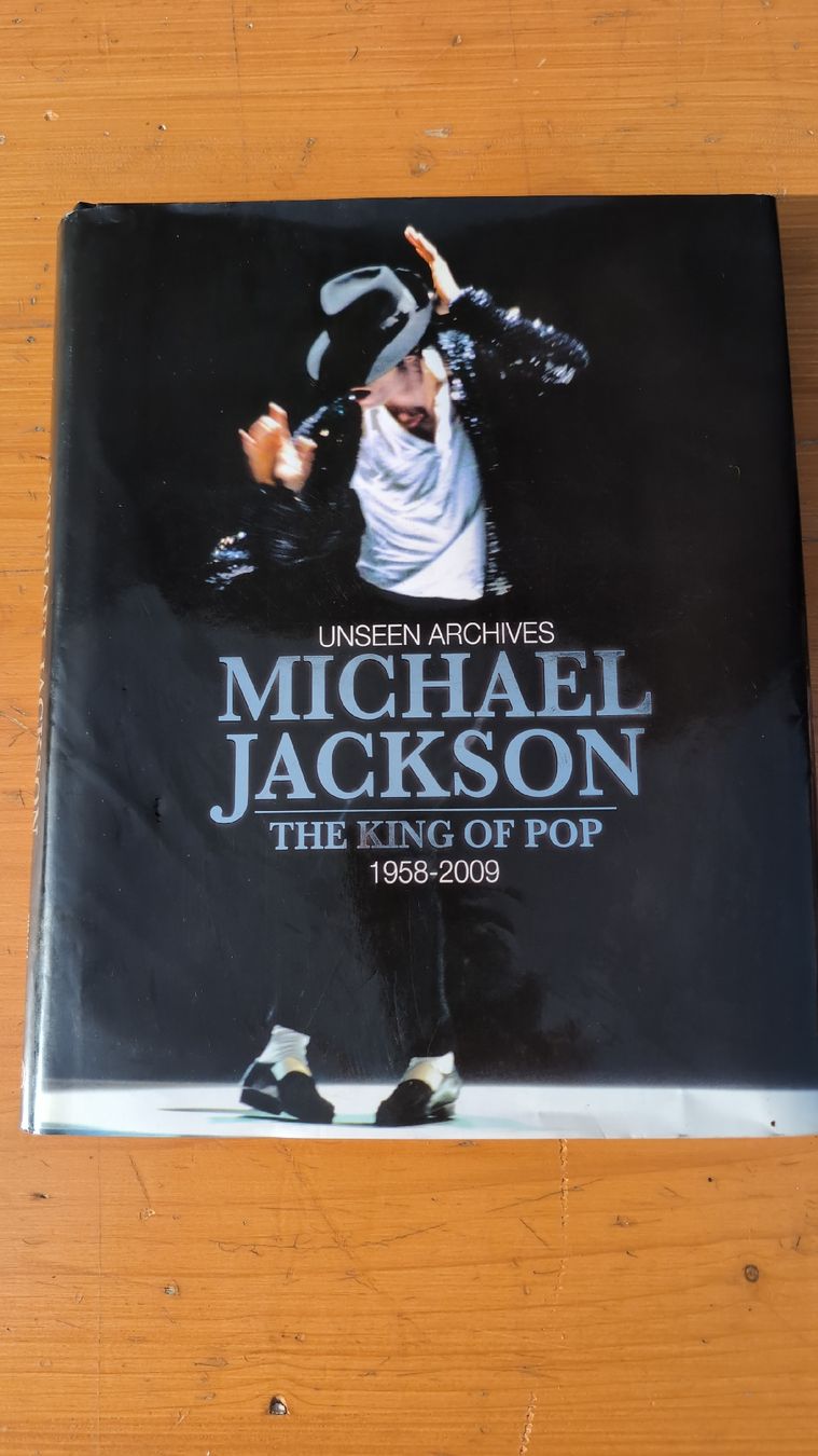 Libri: Buch Michael Jackson: The King of Pop – Usato da Rorschach venduto da Obi-Wan85