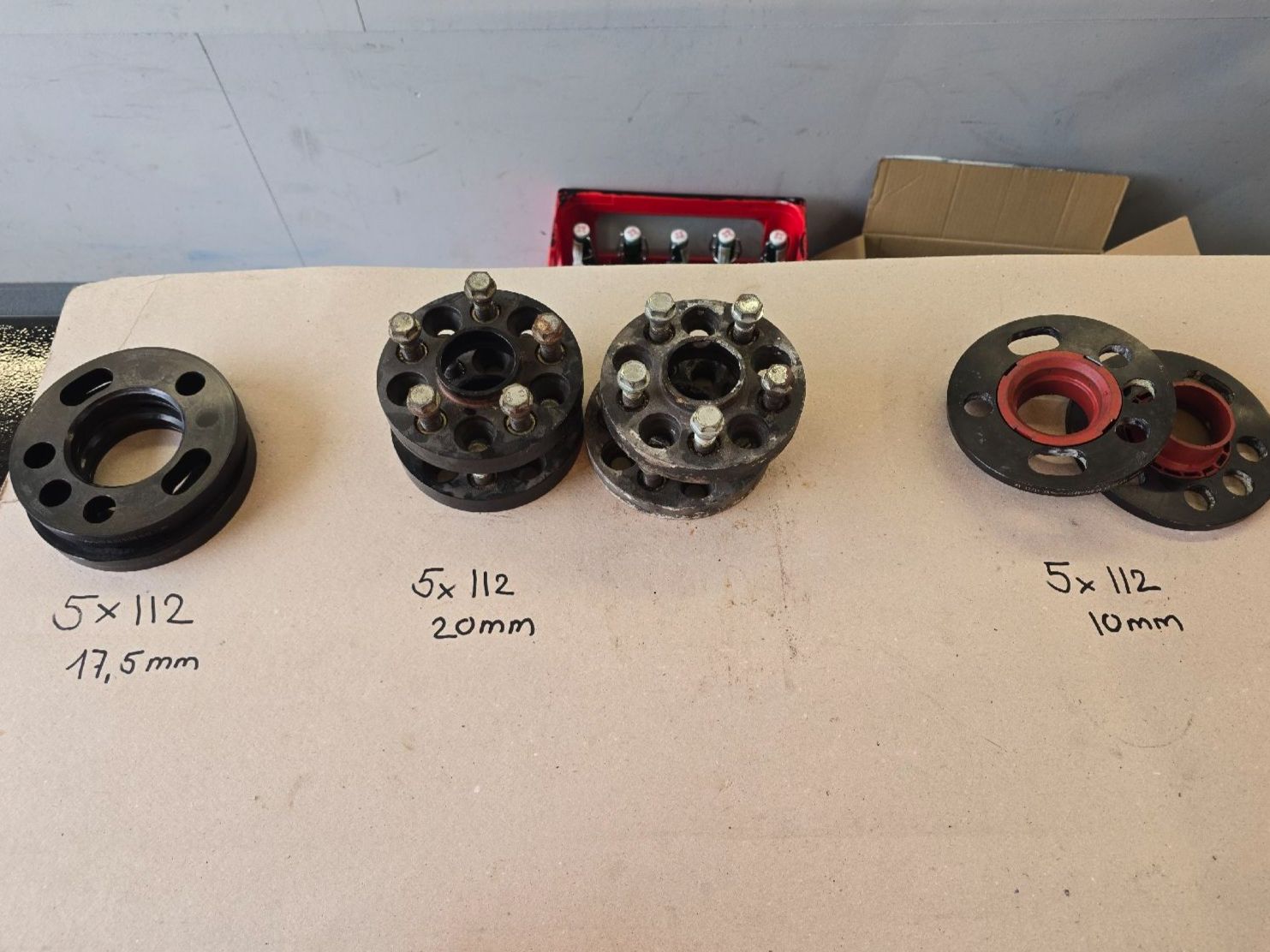 Autres accessoires p. véhicule: Power-Tech Distanzscheiben 5x112 Set gebraucht – D'occasion à Hirzel par Lusbueb94