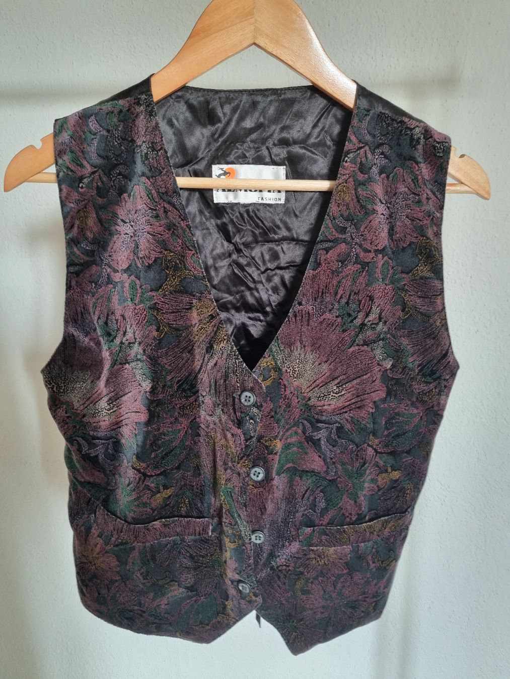 Gilet & Giacche: Elegante Vintage Weste, Grösse M – Usato da Winterthur venduto da pce_6jl7 3