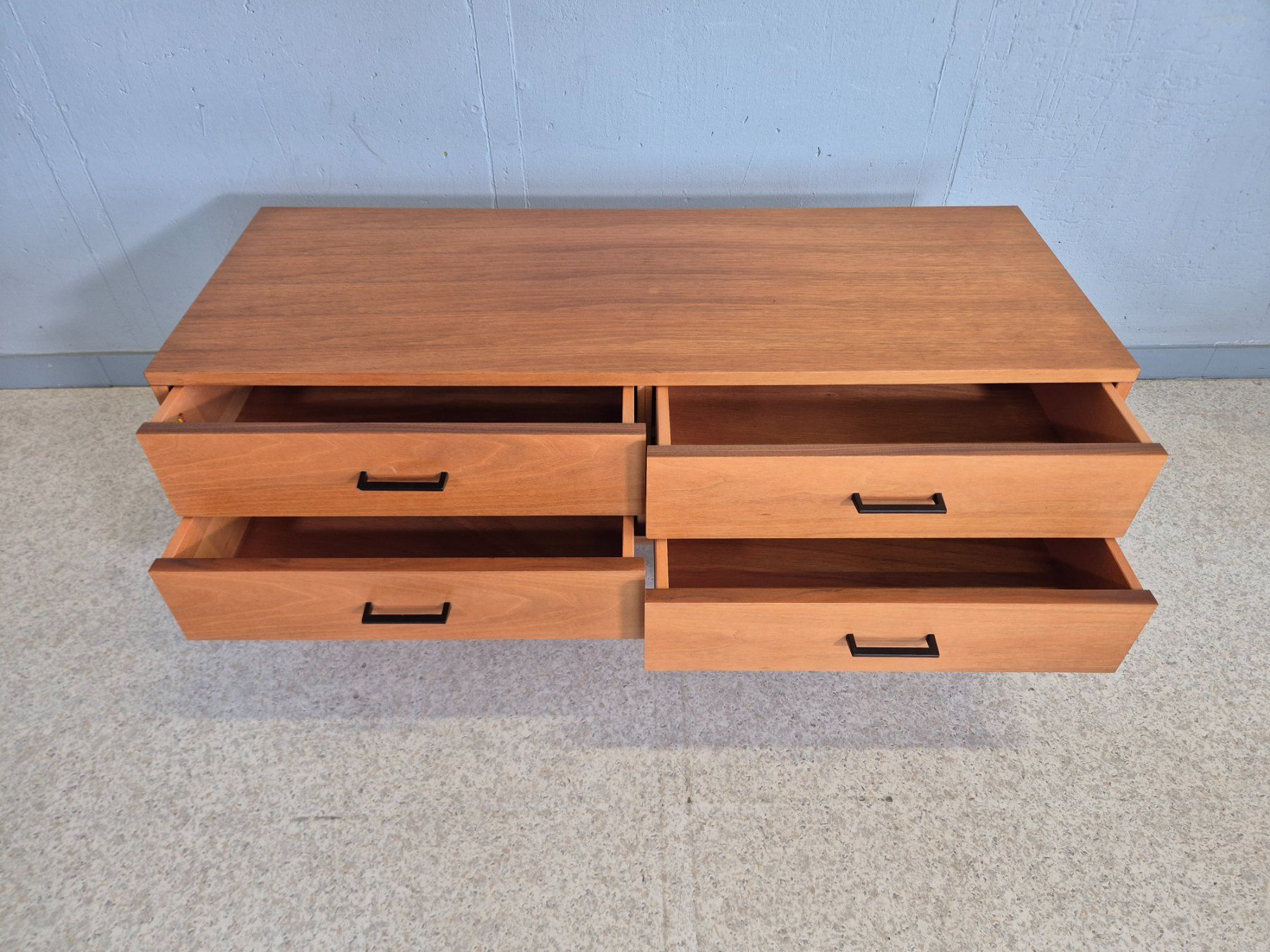 Cassettiere: 70s Oberrieden Möbel Kommode Sideboard  Schubladenkommode – Usato da Nottwil venduto da Wondewa-Shop 2