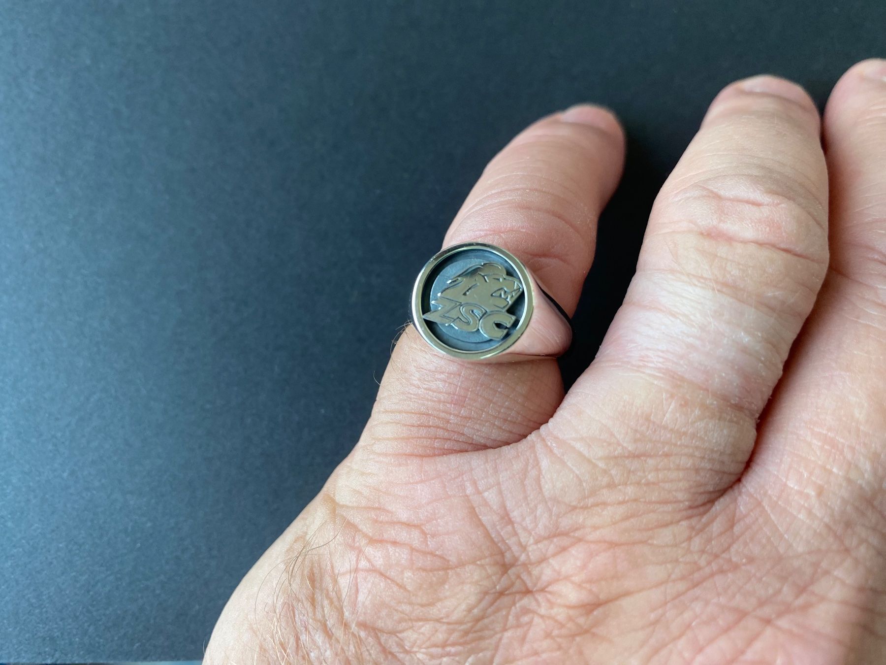 Anhänger: ZSC Lions Ring – Neu und originalverpackt aus Zürich von GoldschmiedBinder 9