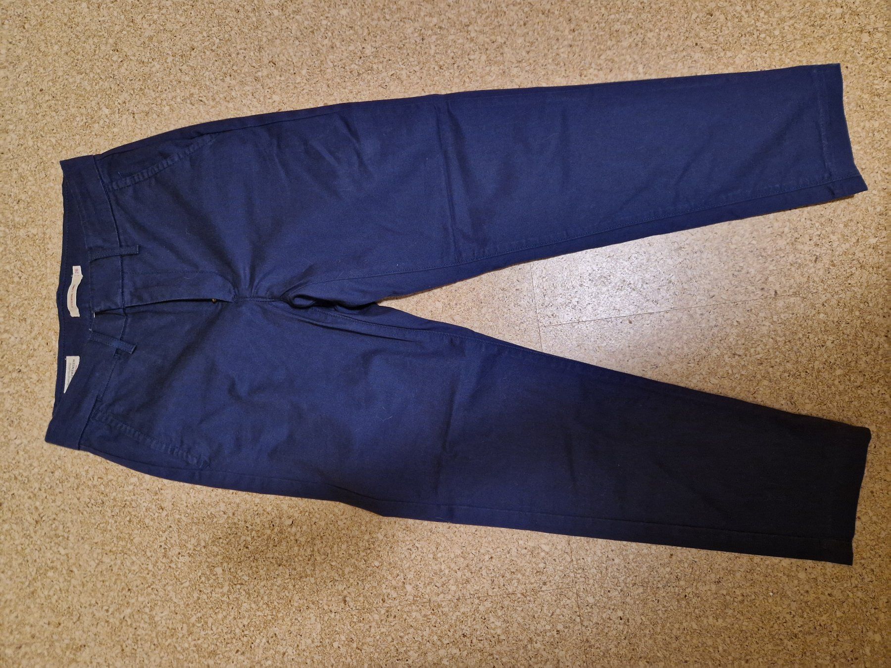 Pantalons: Levis Essential Chino – Neuf (Voir description) à Wattwil par cel_222n