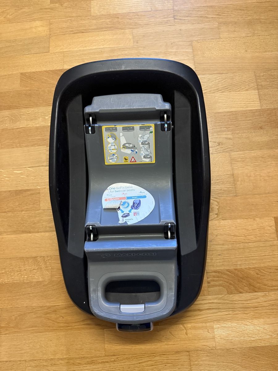 Maxi-Cosi Seggiolini per auto: Maxi Cosi mit Basis – Usato da Altikon venduto da stebu85 4