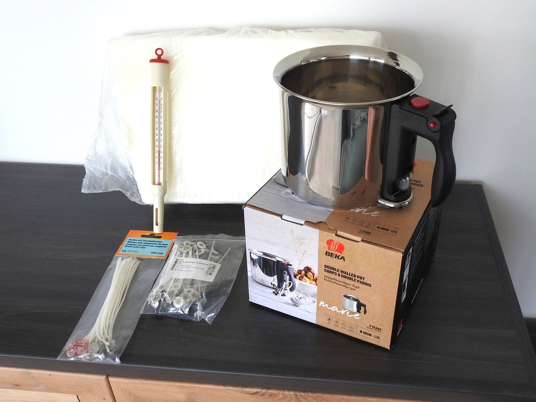 Candele: Set: Wachsschmelztopf, 3.5 kg Wachs, Dochte, Thermometer – Usato da Büttenhardt venduto da LexyMara