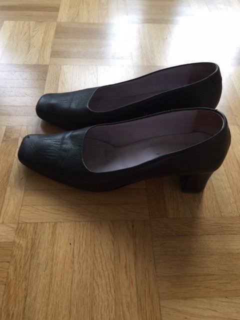 Chaussures femmes: Pumps Gr. 40 Leder – D'occasion à Walenstadt par ricamul 1
