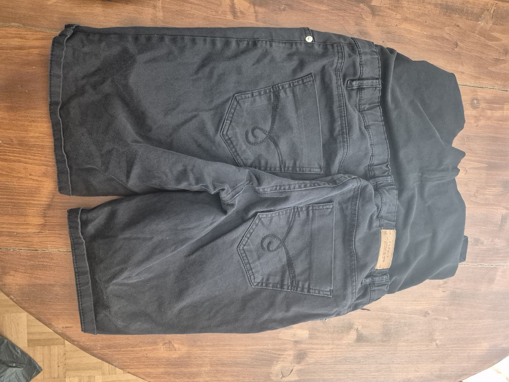 Esprit Pantaloni: Schwangerschaftsshorts Esprit schwarz & blau Gr. L/40/42 – Usato da Schmitten FR venduto da Sam2525 1
