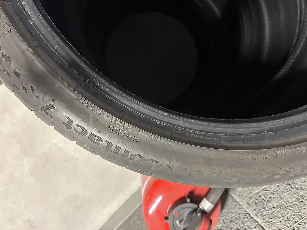 Sonstiges Schreiben & Zeichnen: Sommerreifen Continental 255 35 19 – Gebraucht aus Neuenhof von Gt5.Performance_ 2